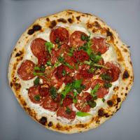 پیتزا سالامی ناپولیتن - کافه رستوران پیتزا فروشی