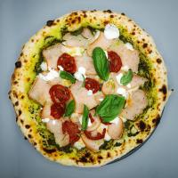 پیتزا پستو بوقلمون ناپولیتن - کافه رستوران پیتزا فروشی