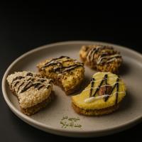 شیرینی تسمه ای