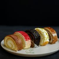 شیرینی رولت مخلوط