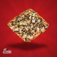 پیتزا گوشت و قارچ پنجره ای متوسط