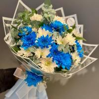 دسته گل داوودی سفید آبی