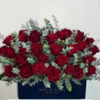 باکس گل رز هلندی کد(b22)