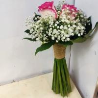 رز دو شاخه با برگ