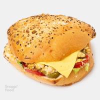 ساندویچ مرغ و پنیر گودا