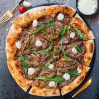 پیتزا سیر و استیک