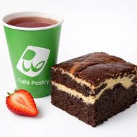 دمنوش ترش توت فرنگی و کیک ماربل براونیز 