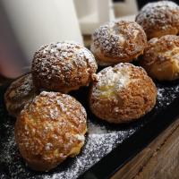 شیرینی خامه ای موزی