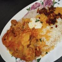 زرشک پلو با ران مرغ سرخ شده مخصوص