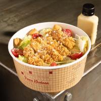 سالاد سزار با سینه مرغ سوخاری