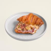 کروسان اسکرمبل بیکن