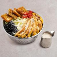 سالاد سزار با مرغ گریل