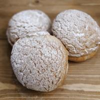 شیرینی خامه ای شیرموزی