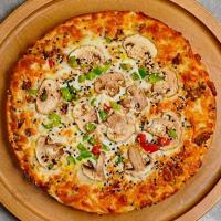  پیتزا مرغ و قارچ آمریکایی