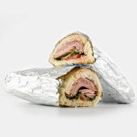 ساندویچ کالباس دودی