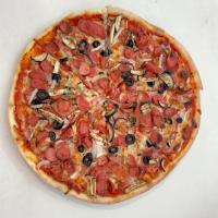 پیتزا بیکن و چوریتسو ایتالیایی