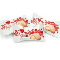 ویفر آدل با مغز کرم شیری  بادام کامل با روکش شکلات سفید آکوند