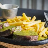 استیک فیله با سس آنتراکت