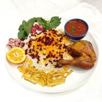 زرشک پلو با ران مرغ سرخ شده