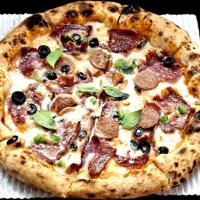 پیتزا مخلوط ایتالیایی ناپولیتن