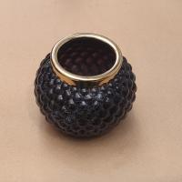 گلدان شیشه ای لب طلایی