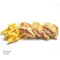 استرامبولی ژامبون پنیری