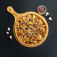 پیتزا گوشت و قارچ