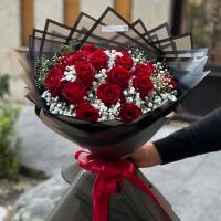 دسته گل رز و عروس