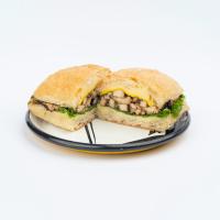 ساندویچ چیکن پستو