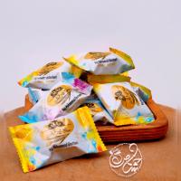 شکلات با روکش سوهان و مغز گز