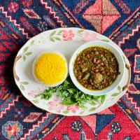 چلو خورشت قورمه سبزى گياهى
