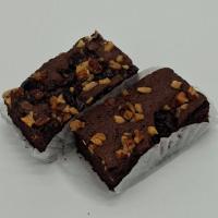 کیک براونی آلبالو چاکلت