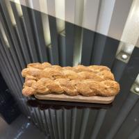 رول شکر دارچین