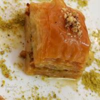 باقلوا گردو پسته ای با کره حیوانی