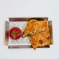 چاپاتا چیکن پستو