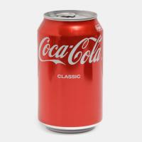 نوشابه قوطی کوکا کولا