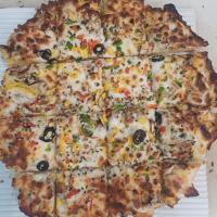 پیتزا مرغ و قارچ آمریکایی