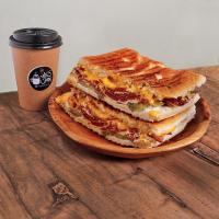 پک پپرونی و قهوه