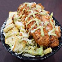 سالاد سزار با مرغ سوخاری