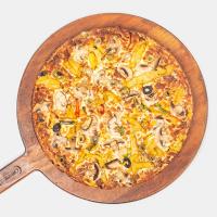 پیتزا چیکن آلفردو آمریکایی