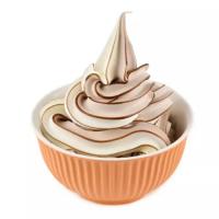 بستنی قیفی وانیل شکلاتی