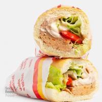 ساندویچ ژامبون قارچ و مرغ