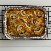 سیب زمینی سرخ شده با قارچ و پنیر پیتزا