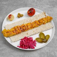 جوجه کباب مخصوص زعفرانی با دورچین