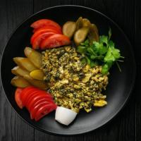 نرگسی (نیمرو اسفناج)