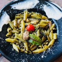 پاستا چیکن پستو