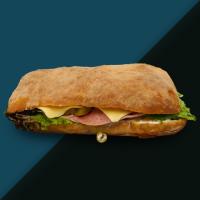 ساندویچ چاپاتا ژامبون گوشت