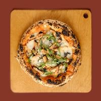 پیتزا مرغ و رومسکو ایتالیایی