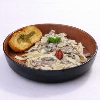 پاستا فرش بیف آلفردو