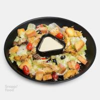 سالاد سزار با فیله مرغ کبابی